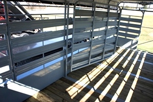Homesteader Gooseneck Livestock Trailer 2012 