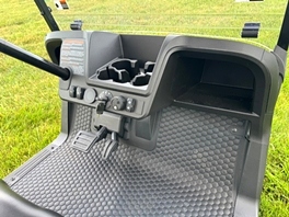 EZGO RXV 4 Elite Lithium Powered Electric Golf Car 